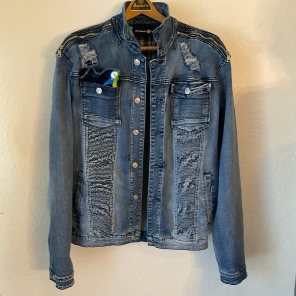 Legendary Rawyalty Unique Denim Jacket Sz XL  Detailed. 6 Pockets.  Preloved. - Picture 1 of 14